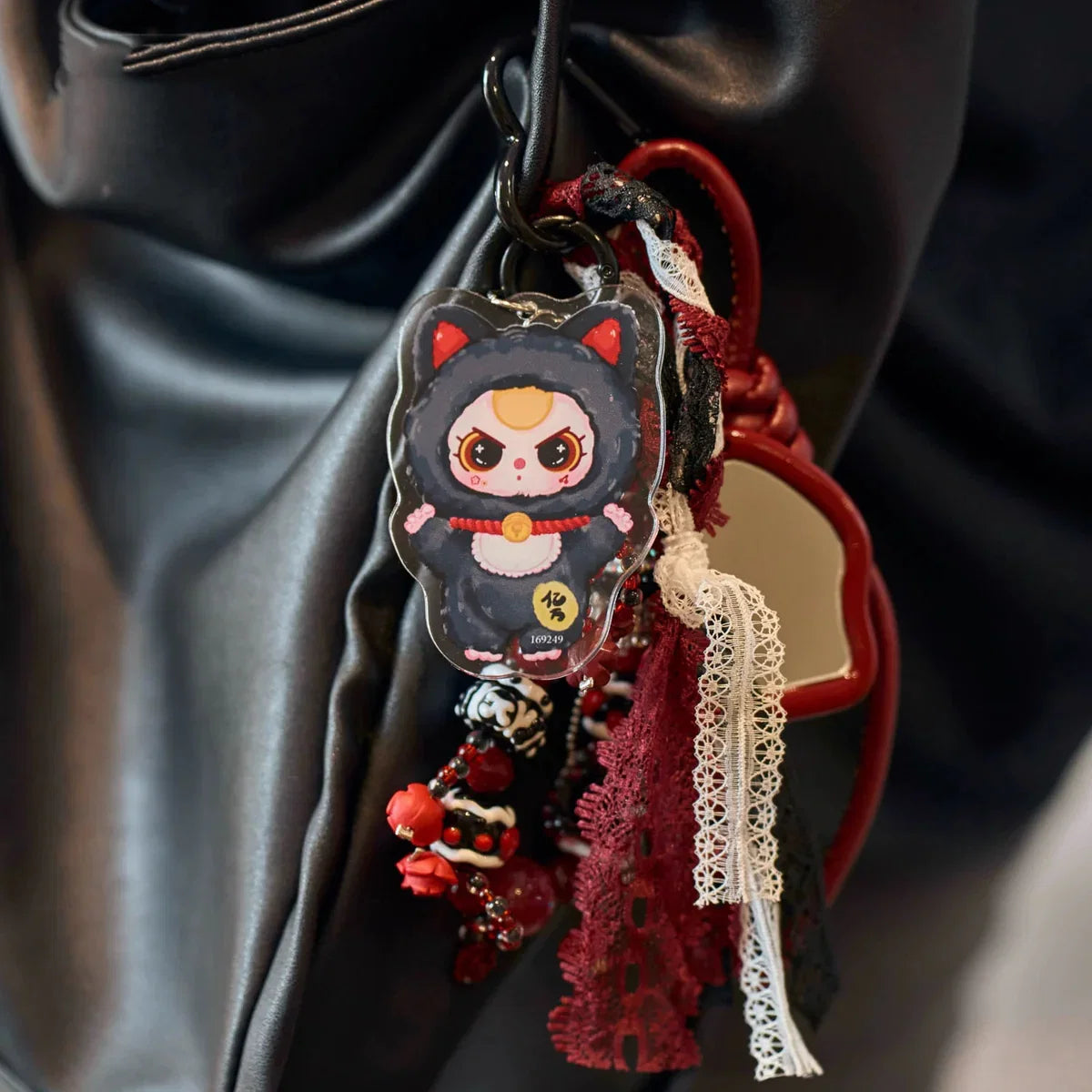 Authentic designer toy blind boxes at DidaPop