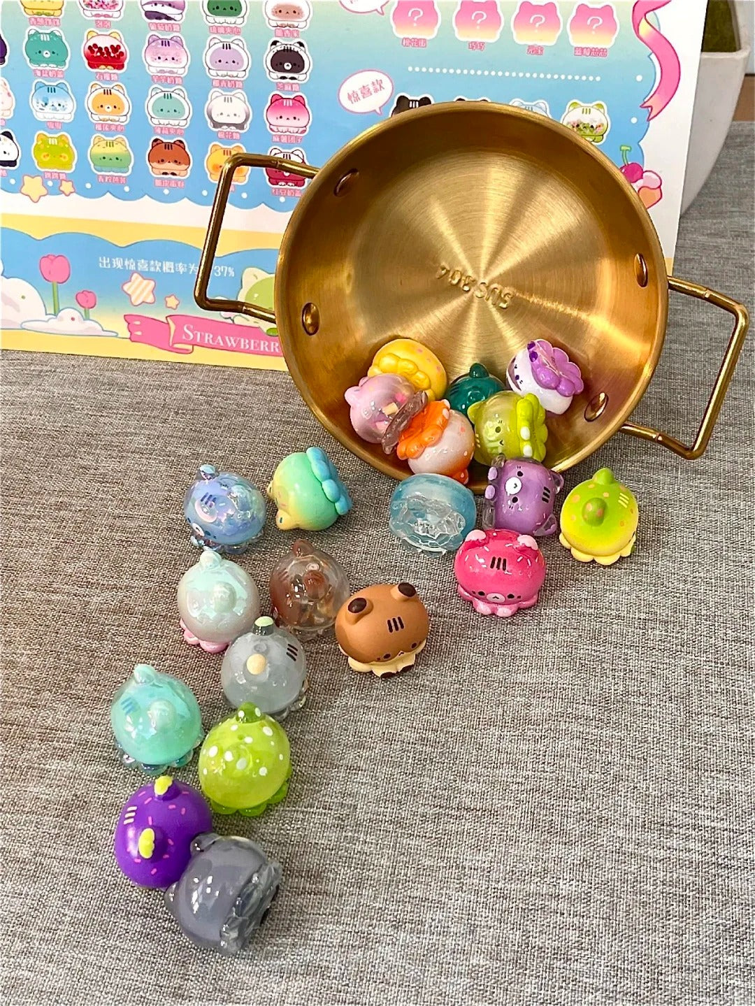 OCTOCAT's Candy Party Series blind box – view 2