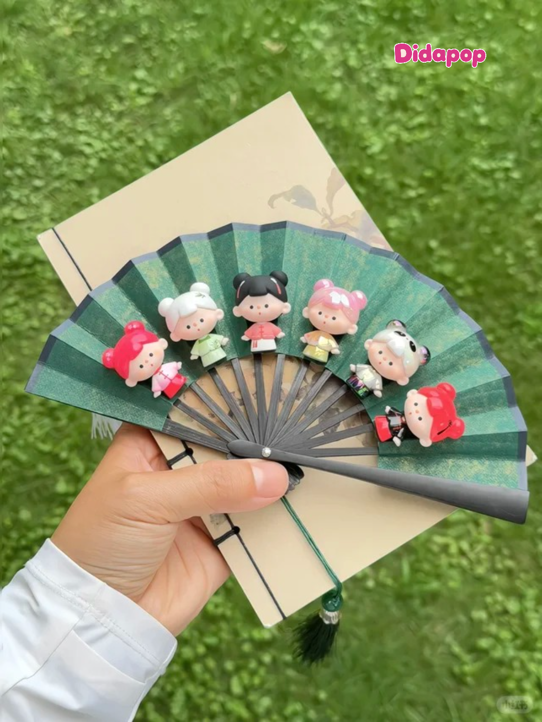 VUYOO A Stroll Of Elegance Series Mini Blind Bag