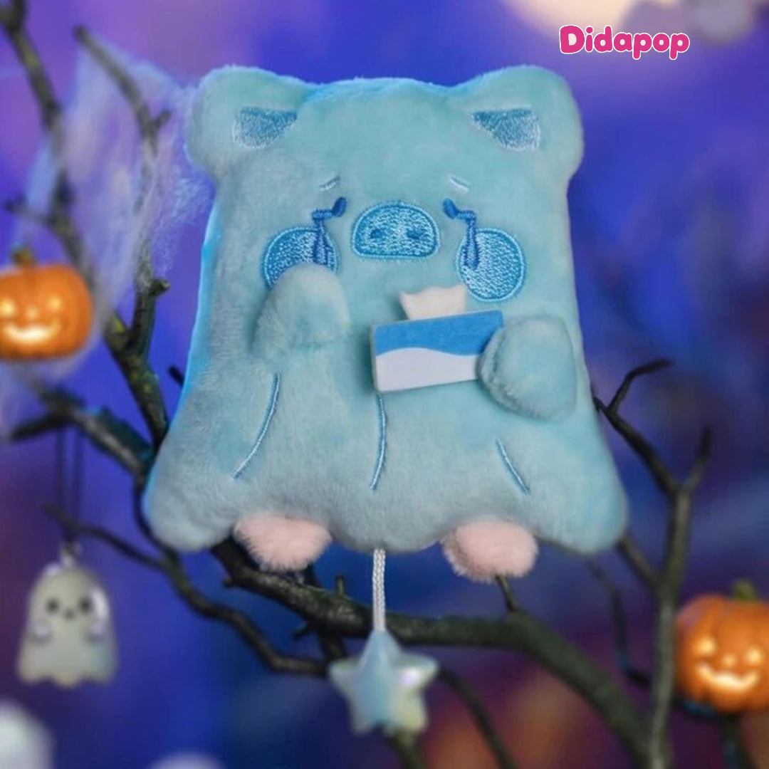 LULU THE PIGGY Horror Story Moody Boo Series keychain charm – view 3