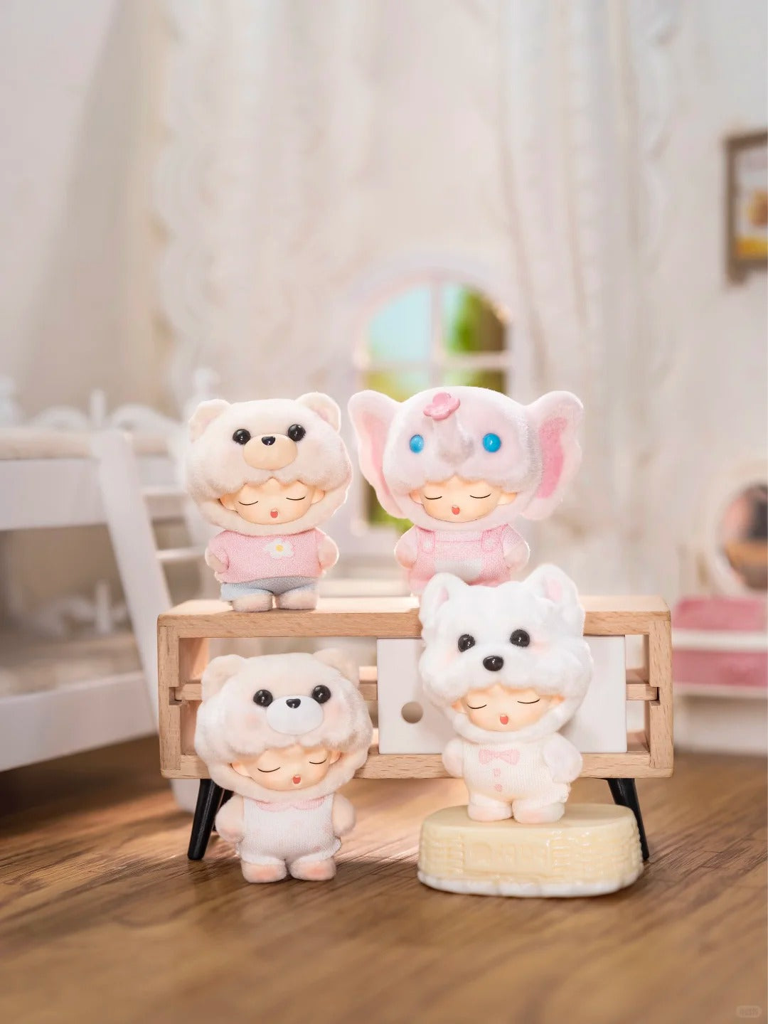 YUMO Cute Pet Family Mini Series Blind Box