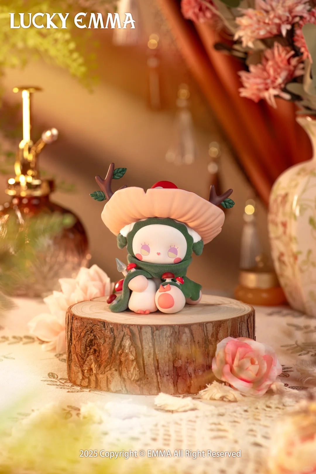 EMMA Perfume Discovery Figure Series Blind Box Doll