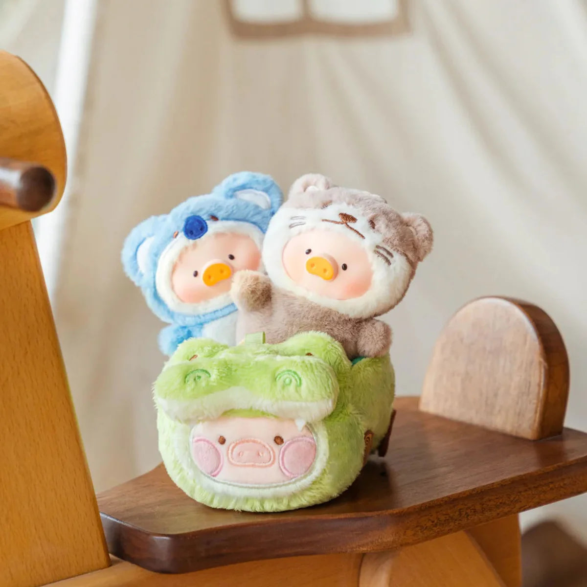 LULU THE PIGGY Animal Party Puppet Show Plush Series Blind Box