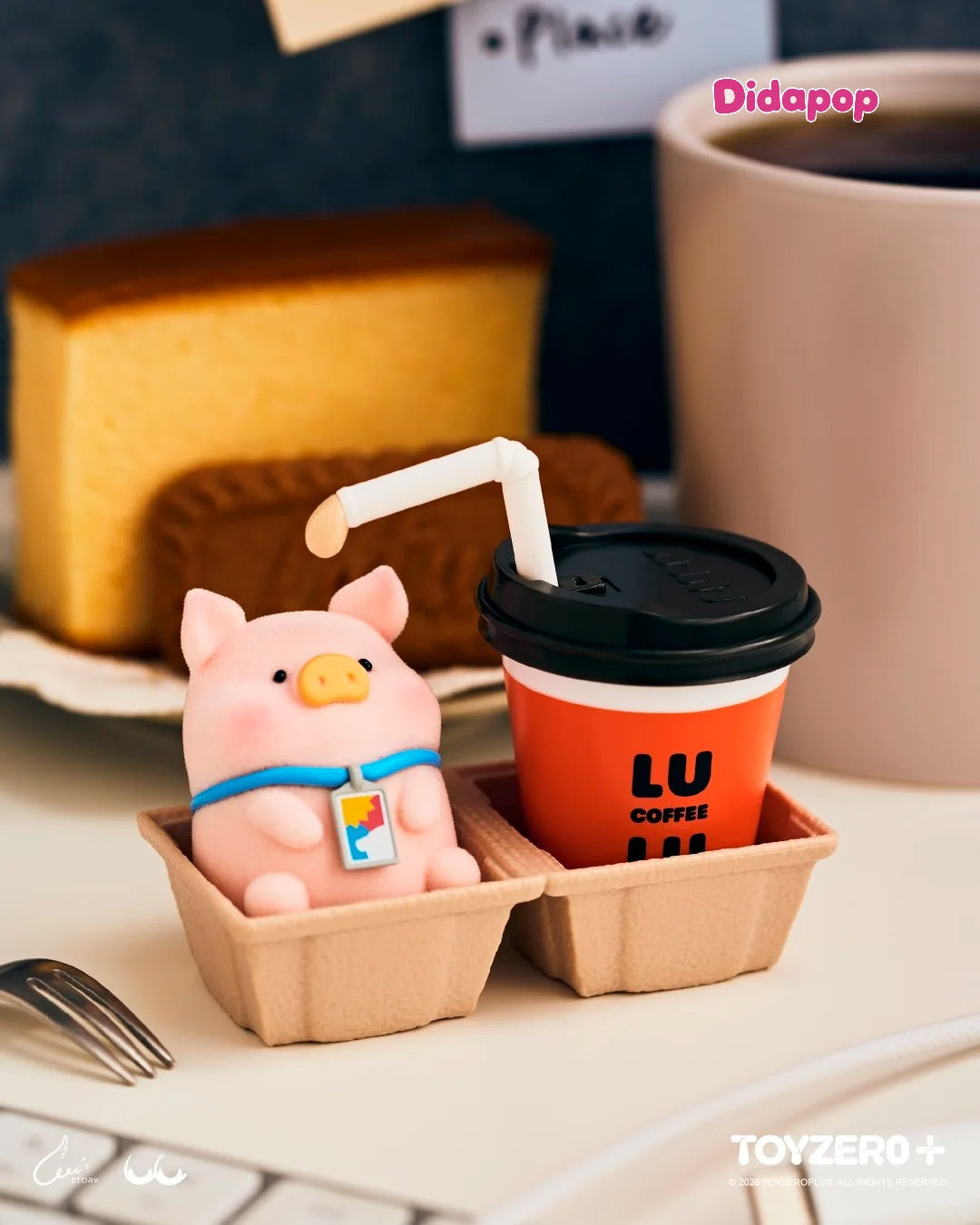 LULU THE PIGGY Office Series figure – view 10