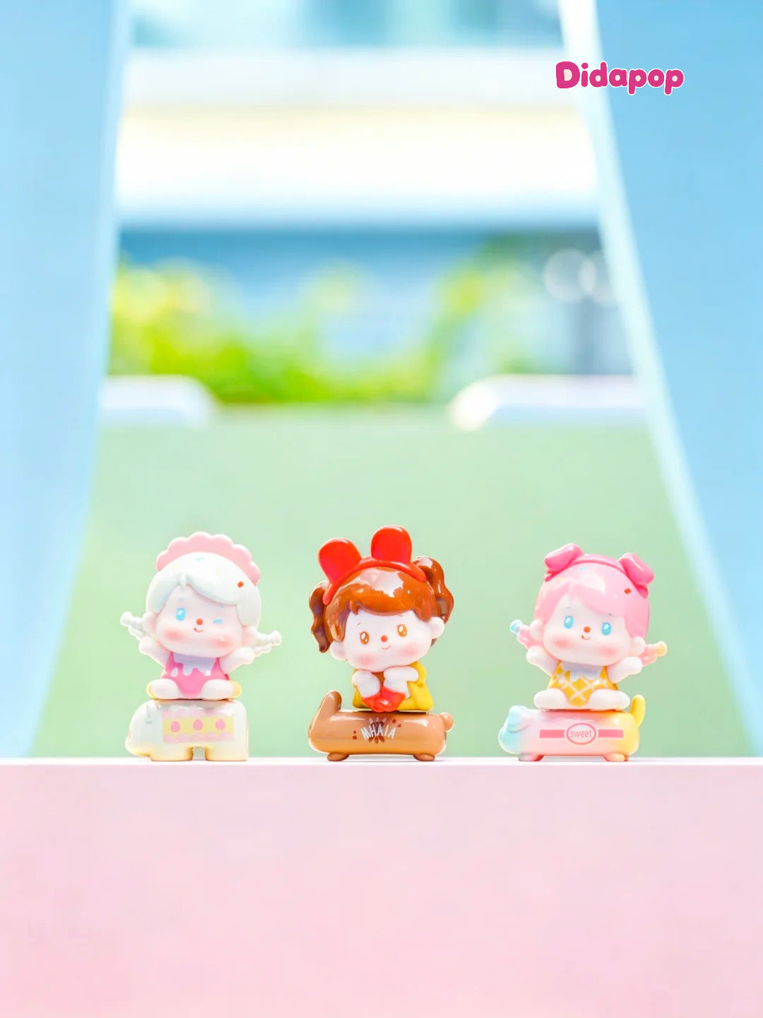 MHAIA Sitting In A Row Series Mini Blind Box Collectible Figure