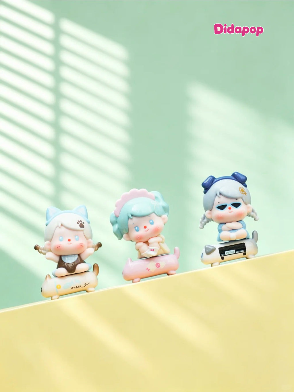 MHAIA Sitting In A Row Series Mini Blind Box Collectible Figure