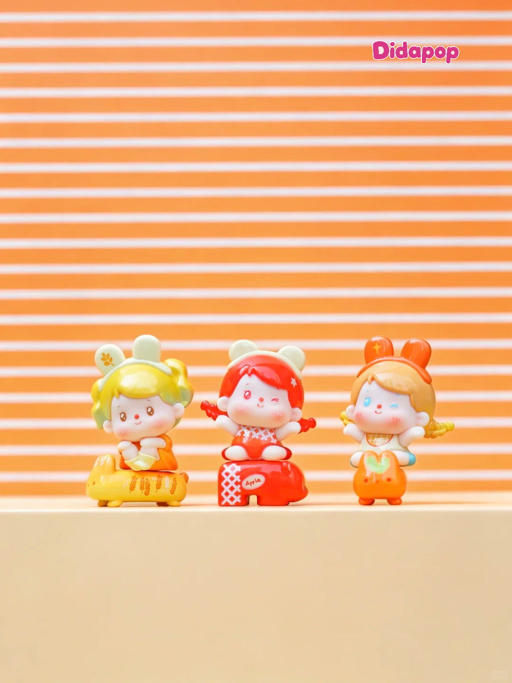 MHAIA Sitting In A Row Series Mini Blind Box Collectible Figure