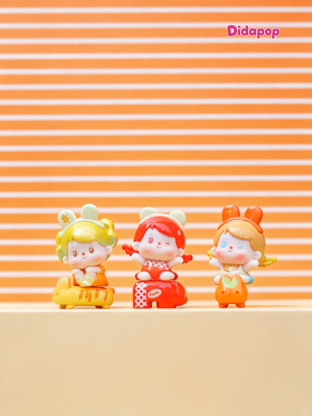 MHAIA Sitting In A Row Series Mini Blind Box Collectible Figure
