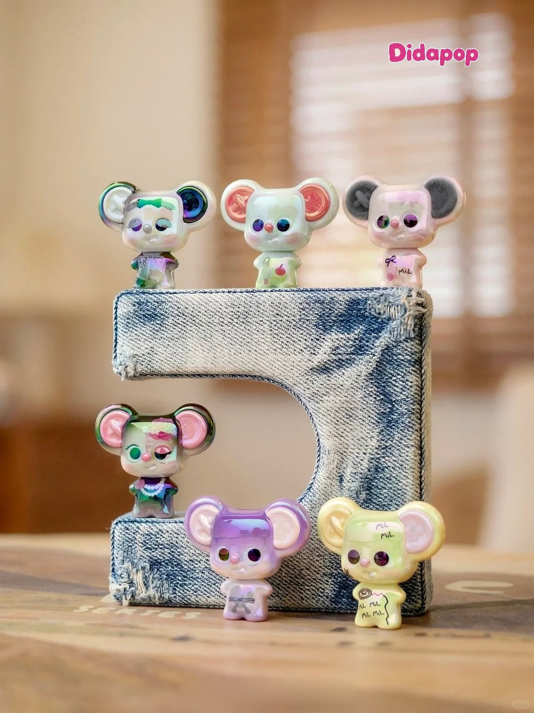 MIL Buttons & Weaving Series Mini Blind Bag